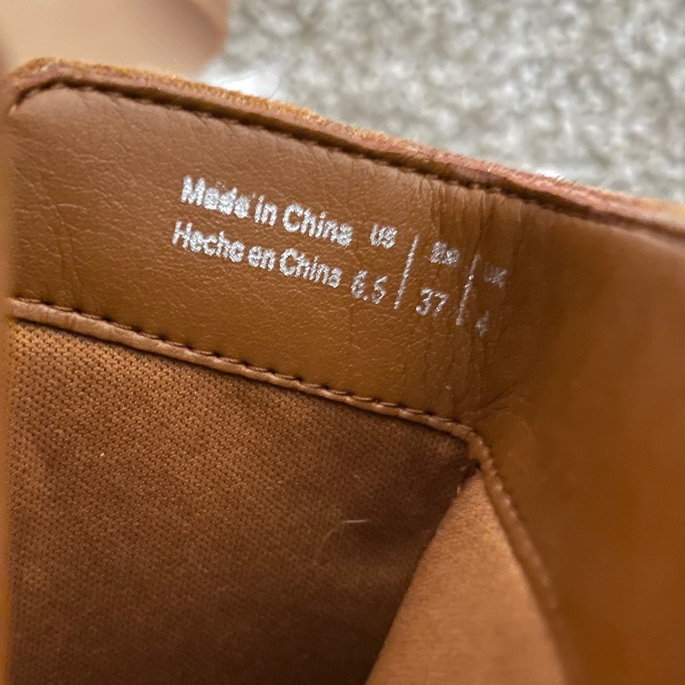 Gorgeous 6 1/2 Cognac Market & Spruce booties - Picture 7 of 7